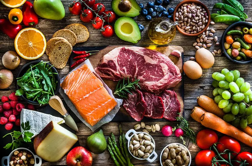 تصویر مواد غذایی مختلف مورد استفاده در رژیم های غذایی